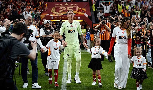 Fernando Muslera: "Galatasaray'a veda etmiyorum çünkü Galatasaray benim evim"
