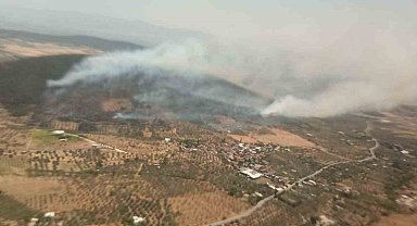 Foça yangınında ekip sayısı artırıldı