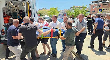 Fren yerine gaza basınca kaldırımdaki yayalara çarptı