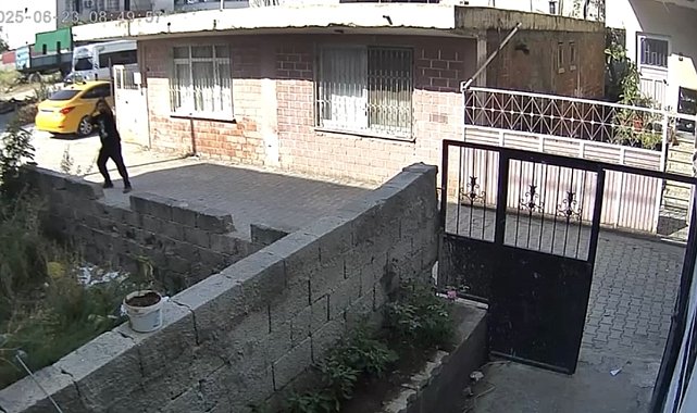 Gasp ettikleri taksiyle gittikleri adrese kurşun yağdırdılar