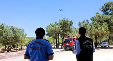 Gaziantep itfaiyesinden droneli yangın nöbeti