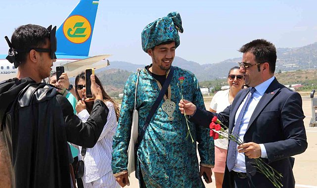 Gazipaşa-Alanya Havalimanı'ndan Taşkent direkt uçuşları başladı