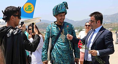 Gazipaşa-Alanya Havalimanı'ndan Taşkent direkt uçuşları başladı