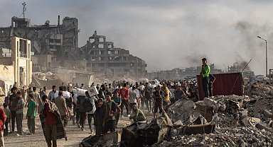 Gazze'de can kaybı 55 bin 998'e yükseldi