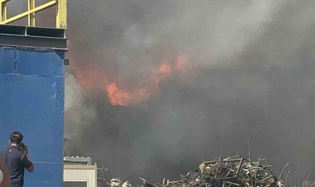 Gebze'de hurda sahasında yangın çıktı