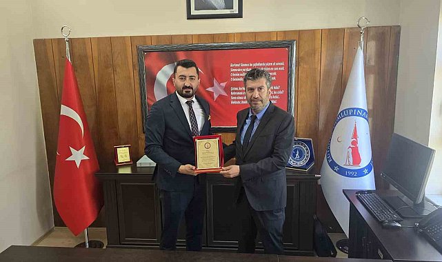 Gediz Meslek Yüksekokulu'nda müdürlük devir teslim töreni