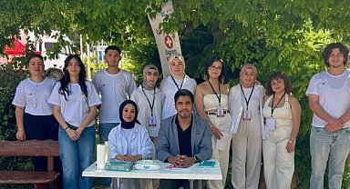 Gediz Sağlık Hizmetleri MYO öğrencileri bilgisiyle ödül kazandı