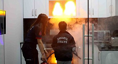 Geleceğin büyüklerine hayat kurtaracak eğitim: Afet bilinci kazanıyorlar