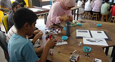 Gercüş'te öğrenciler robotik kodlamayla hayatı kolaylaştıracak projeler üretiyor