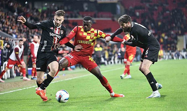 Göztepe, Dennis için Anderlecht'in teklifini yetersiz bularak reddetti