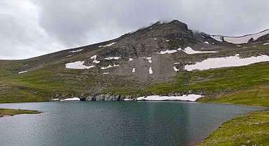 Gümüşhane'nin zirvesinde saklı güzellik: Çakırgöl Gölü