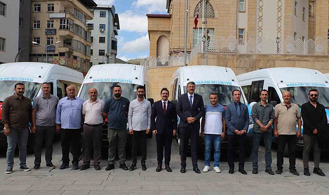 Hakkari Belediyesi filosuna 6 yeni araç daha ekledi