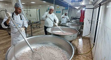 Haliliye'de ihtiyaç sahiplerine sıcak yemek hizmeti