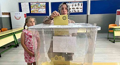Hatay'da muhtarın vefatı nedeniyle yeniden muhtarlık seçimi yapıldı