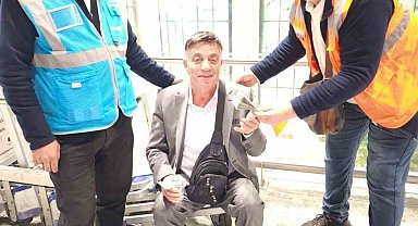 Havalimanında unutulan 10 bin dolar sahibine teslim edildi