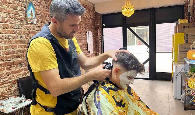 Hayrabolu'da Kurban Bayramı öncesi berberlerde yoğunluk başladı