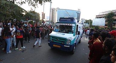 Hindistan'da şampiyonluk kutlamasında izdiham: 11 ölü