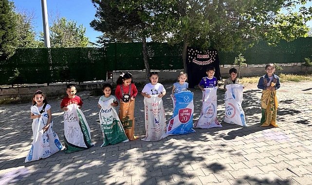 Hisarcık Kutluhallar İlk-Ortaokulunda geleneksel çocuk oyunları şenliği