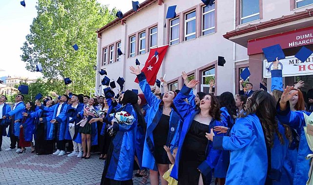 Hisarcık MYO'da mezuniyet heyecanı