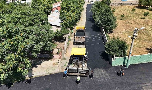 Iğdır Belediyesi, asfaltlama çalışmalarına devam ediyor
