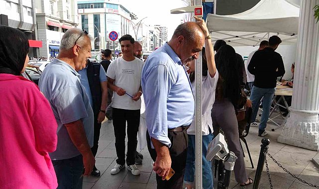 İpekyolu Sağlık Müdürlüğünden sigara ve obezite ile mücadele standı