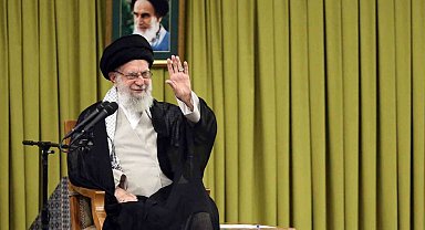 İran Dini Lideri Hamaney: "Siyonist rejim bu saldırısıyla kendisi için acı ve karanlık bir son hazırladı"