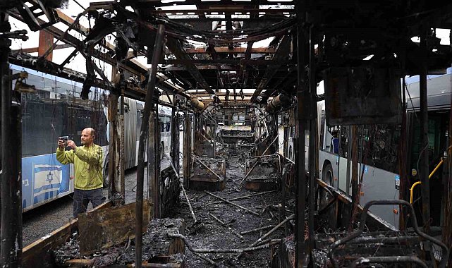 İran'ın İsrail'e düzenlediği misilleme saldırılarda 10 kişi öldü