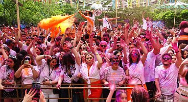 İranlılar bayramı Van'da geçiriyor