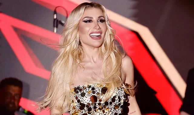 İrem Derici Alaçatı'yı salladı