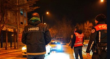 Isparta'da kurallara uymayan 11 araç sürücüsüne idari para cezası