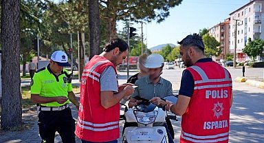 Isparta'da kusurlu bulunan 34 sürücüye idari para cezası