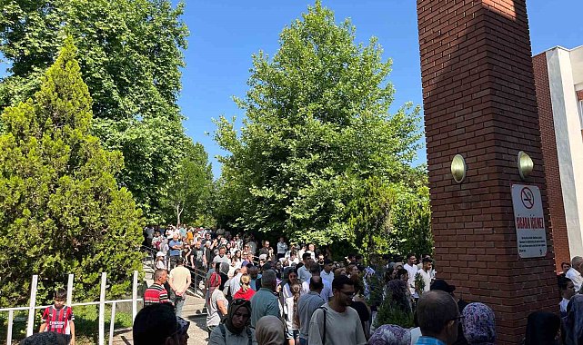 Isparta'da YKS'nin ikinci oturumu AYT heyecanı sona erdi