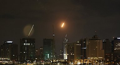 İsrail: "Cuma gününden bu yana İran tarafından 350 kadar balistik füze fırlatıldı"