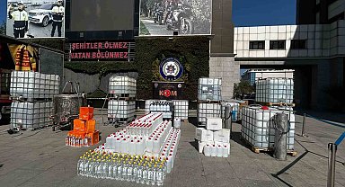 İstanbul'da yaklaşık 19 ton sahte alkol ele geçirildi