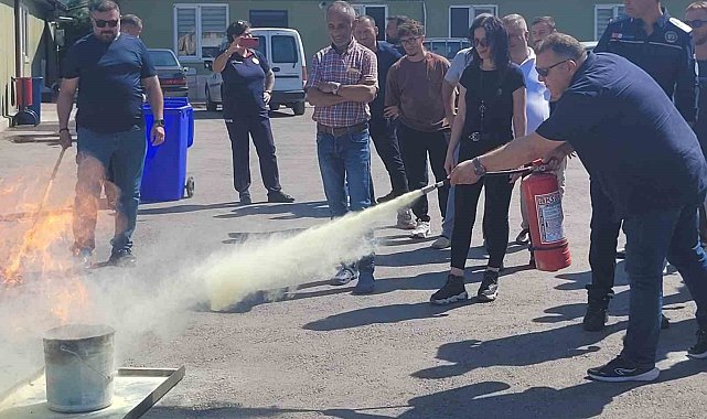 İtfaiyeden, belediye personeline yangın eğitimi