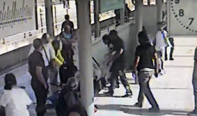 İZBAN güvenlik çalışanının öldüğü arbede anı kamerada