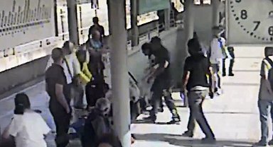 İZBAN güvenlik çalışanının öldüğü arbede anı kamerada