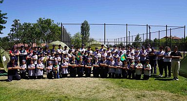 İzciler kamp heyecanı yaşıyor