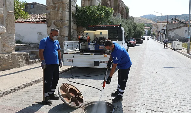 İzmir Efes Selçuk'ta kapsamlı ilaçlama seferberliği