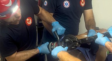 İzmir İtfaiyesi'nden hayat kurtaran operasyon