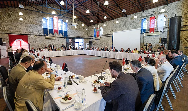 İzmir turizmi için tarihi adım