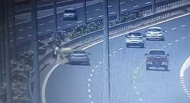 İzmir'de 1 kişinin öldüğü feci kaza kamerada