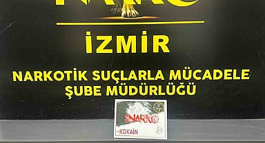 İzmir'de 2 kilo 300 gram kokain ele geçirildi