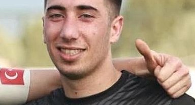 İzmir'de direğe çarpan sürücü yaşamını yitirdi