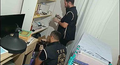 İzmir'de FETÖPDY'ye hücre evleri operasyonu: 40 gözaltı