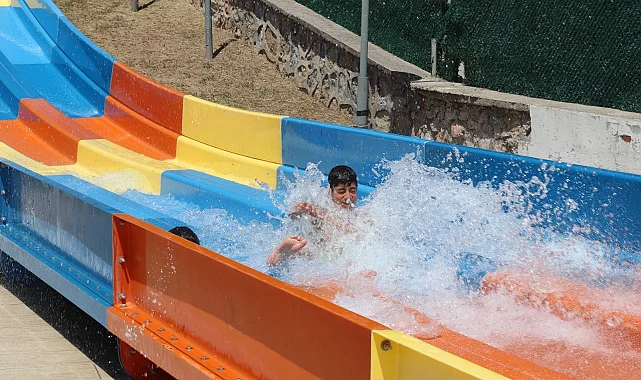 İzmit'te Aquapark'a yoğun ilgi
