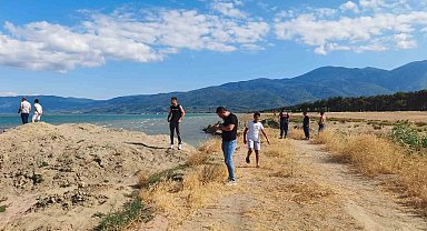 İznik Gölü'ne giren iki kuzen kayboldu