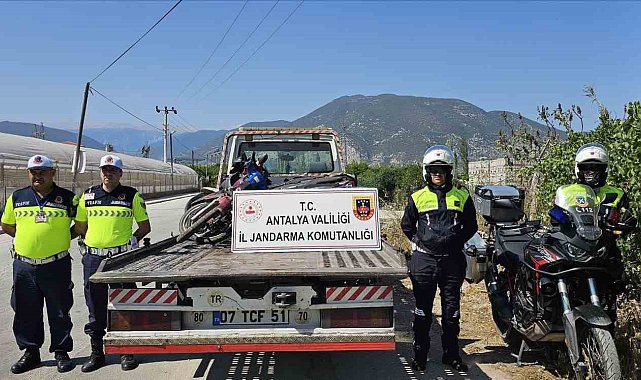 Jandarma denetimlerinde 98 motosiklet trafikten men edildi