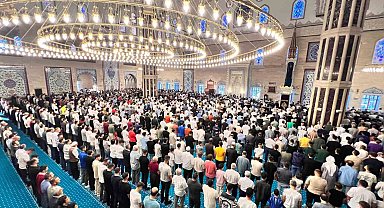 Kahramanmaraş'ta bayram namazı coşkusu