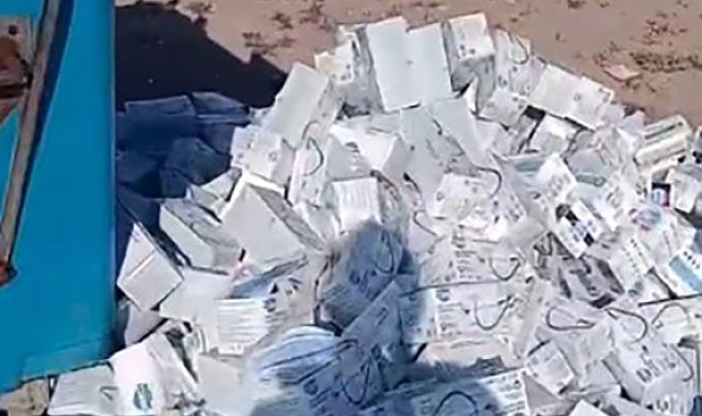 Kahramanmaraş'ta onlarca maske çöpe atıldı
